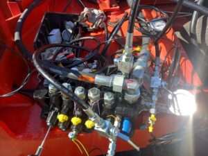 Service de Distribuitoare, Reparații Distribuitoare MANITOU,  REPARATII DISTRIBUITOARE REXROTH,  REXROTH SIGMA , REXROTH BOSCH,  REXROTH MANNESMANN,  ATELIER DE REPARATII DISTRIBUITOARE .